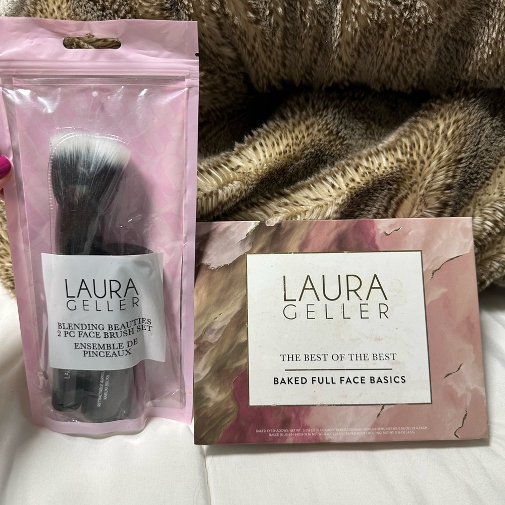 Laura Geller Blending Beauties Face Brush Set - Black and Pink